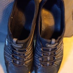 Women's Sketcher shoes